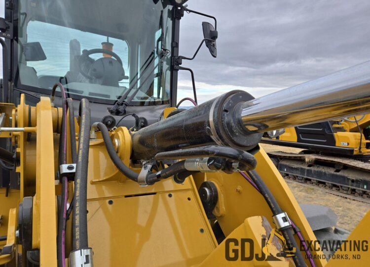 2023 Caterpillar 930M - Image 18