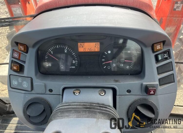 2014 Kubota M135GX - Image 21