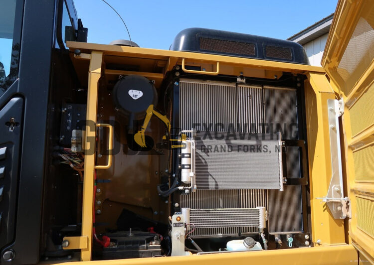 2017 Caterpillar 320 FL - Image 34