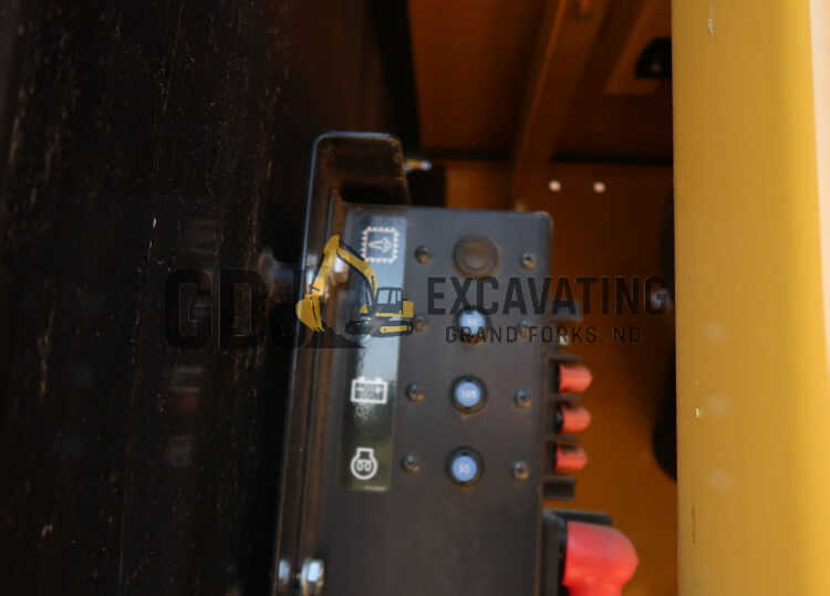 2017 Caterpillar 320 FL - Image 36
