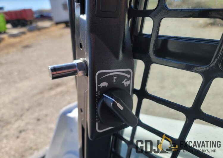2022 Bobcat T870 - Image 37