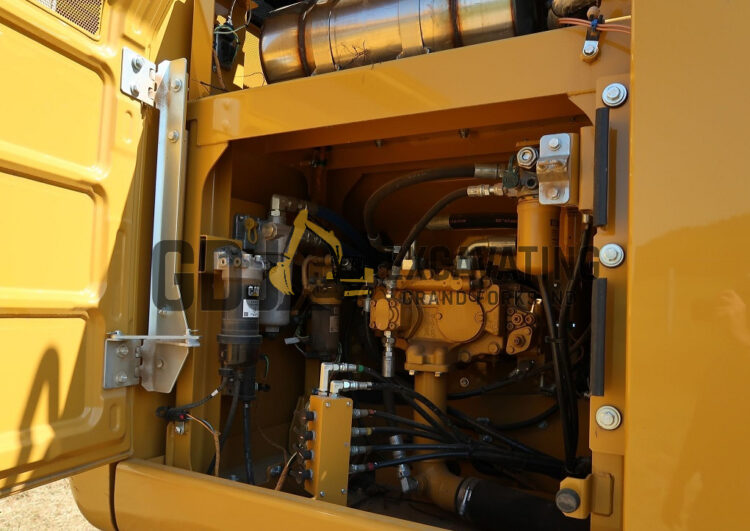 2017 Caterpillar 320 FL - Image 38