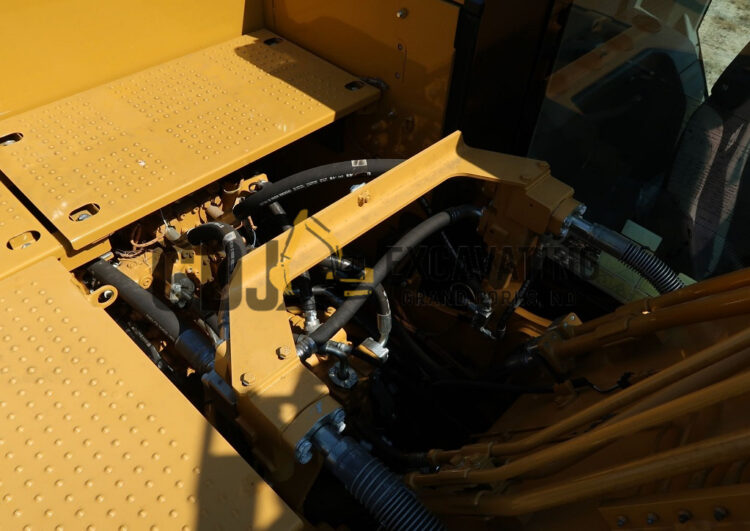 2017 Caterpillar 320 FL - Image 45