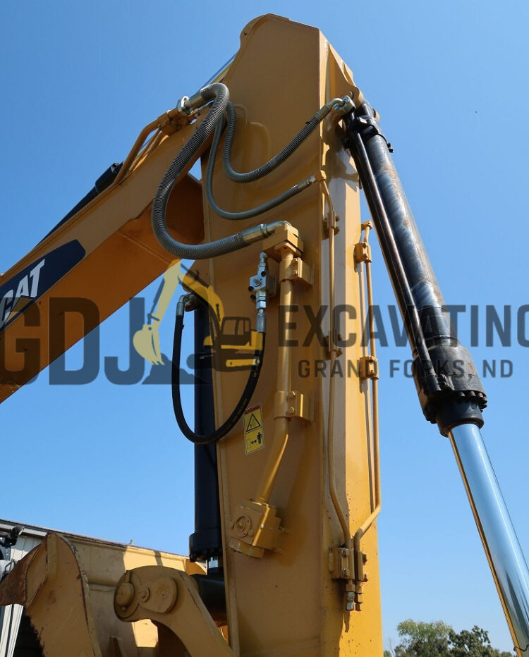2017 Caterpillar 320 FL - Image 55