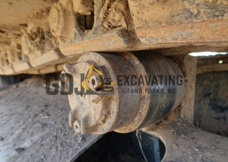 2017 Caterpillar 320 FL - Image 76