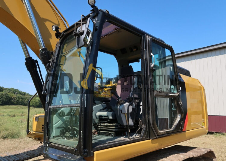 2017 Caterpillar 320 FL - Image 10